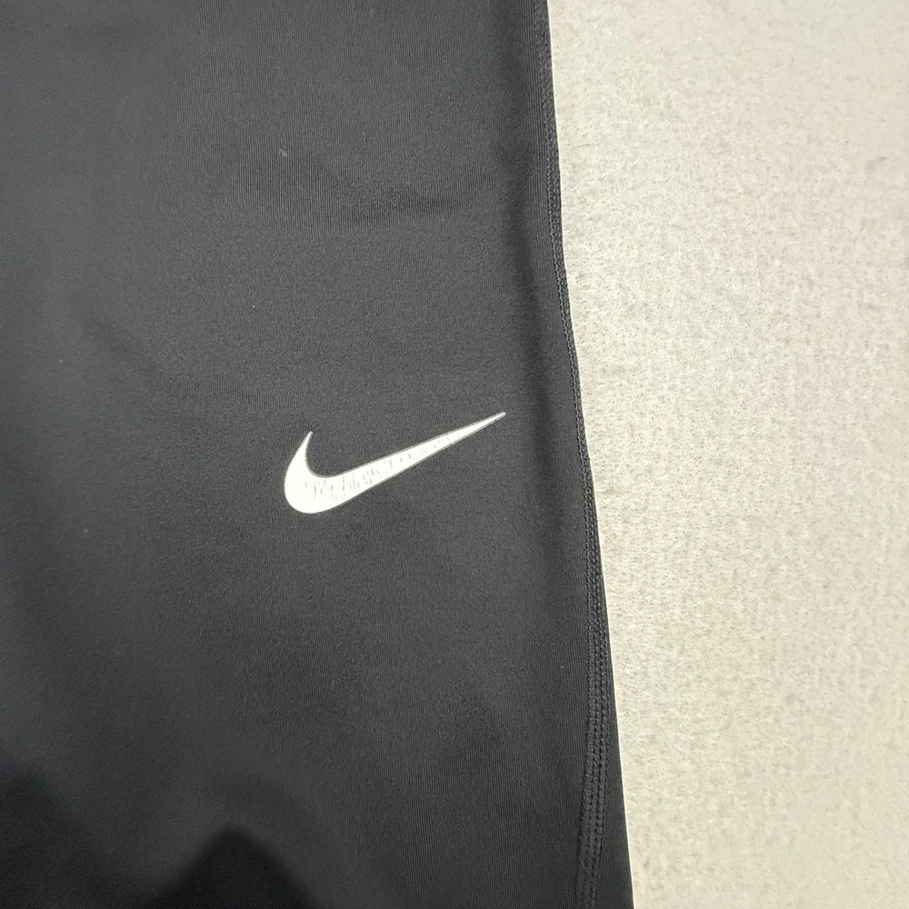 Nike Pro Leggings Womens Medium Black Athletic Dri-Fit Cropped Compression